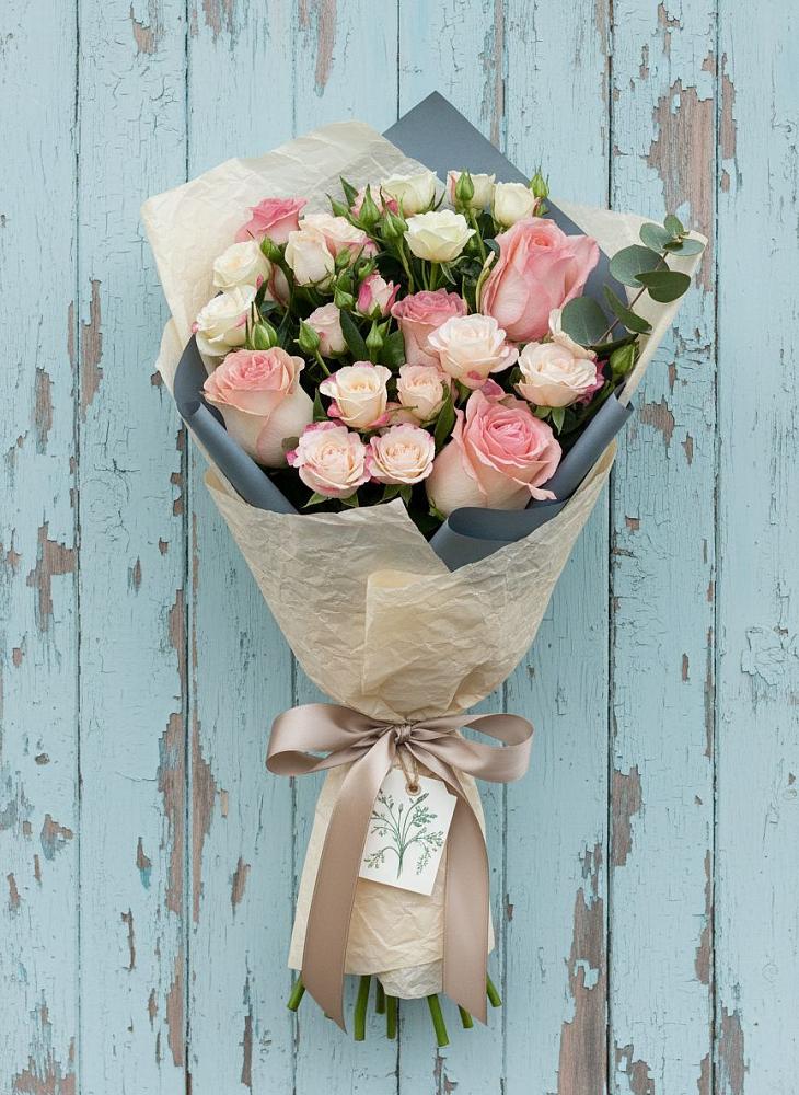 Букет цветов из: Розы в Талицы