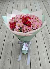 Букет цветов из:  Альстромерии #REPLACE_PRED# Талицы